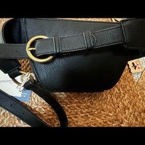 Vegan black bag Universal Thread